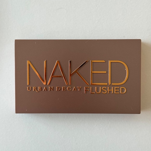 NEW Urban Decay Naked Flushed Palette - Picture 1 of 5